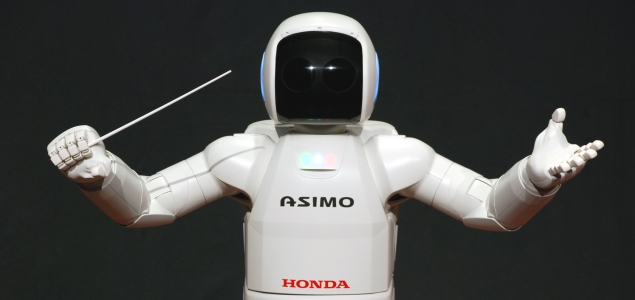 ASIMO (Advanced Step in Innovative mobility) Robot humanoide producido por Honda en el año 2000.