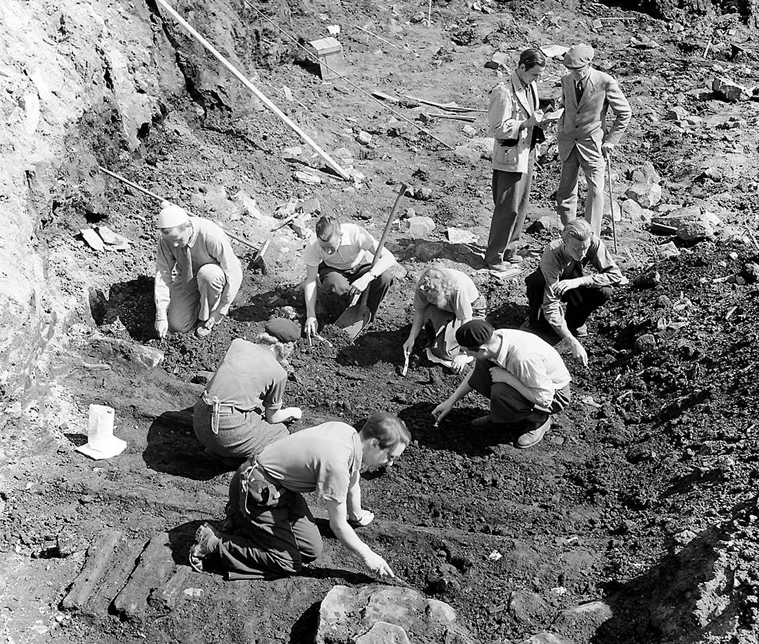 Archaeologists at work in Sigtuna town. Sweden, 1941