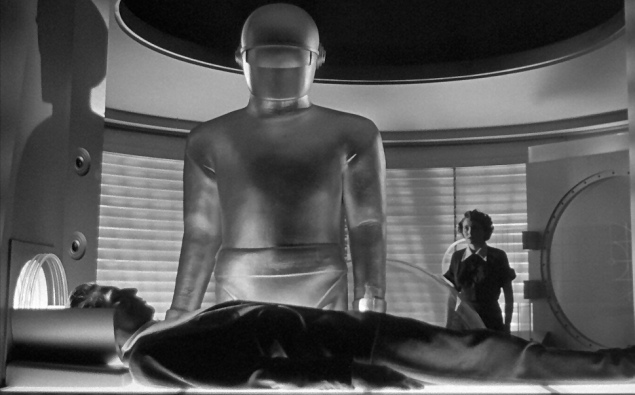 Frame from The Day The Earth Stood Still.