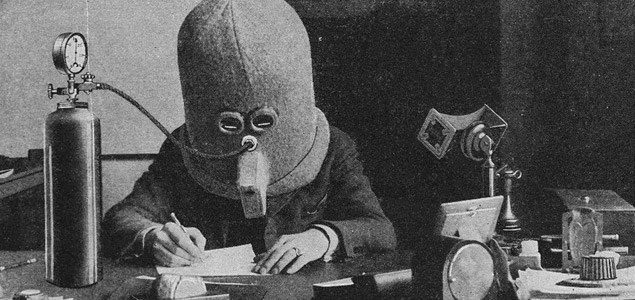 El Isolator eliminaba los ruidos externos para una mejor concentración del trabajador, 1925.