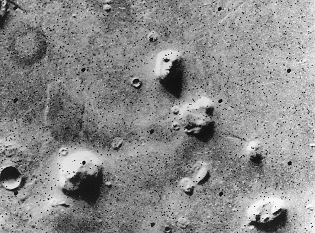 La «Cara» de Marte es un rasgo distintivo en la superficie del planeta Marte ubicado en la región de Cidonia, concretamente en Cidonia Mensae, que para algunas personas se asemeja a un rostro humano