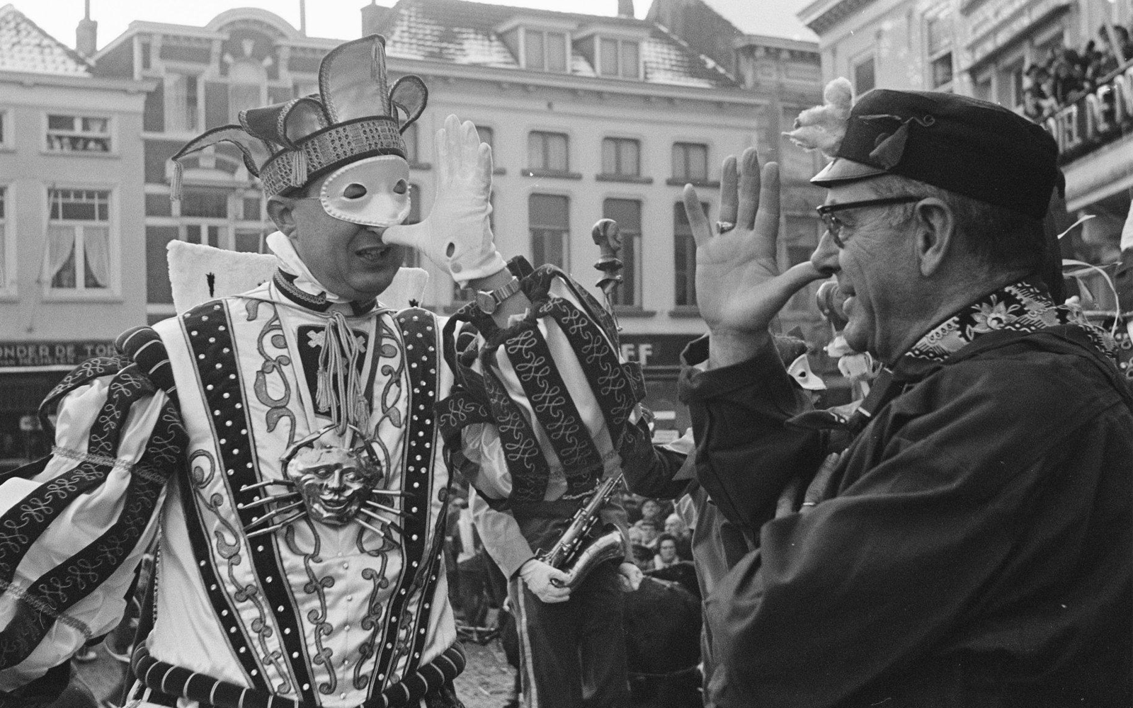El príncep Wannes I fa la seva entrada al Carnaval. Bergen, 1963