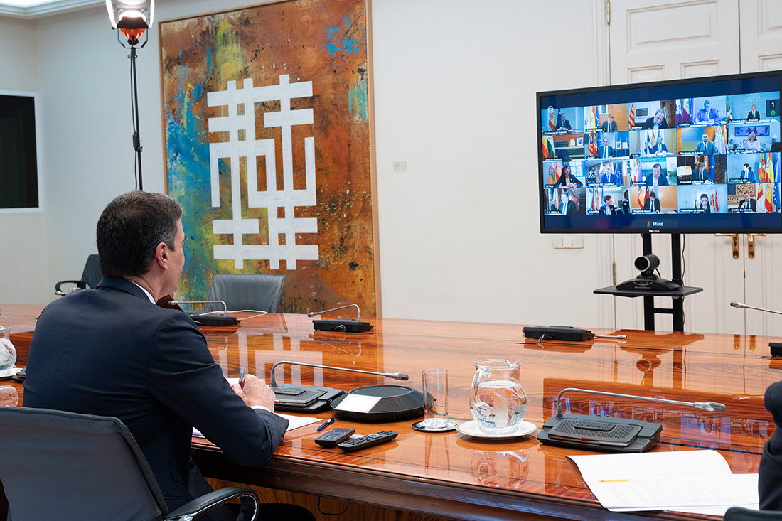 Pedro Sánchez video conference with regional presidents