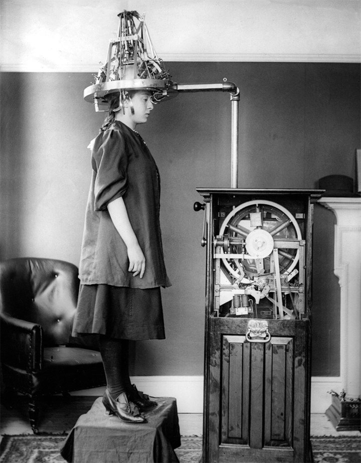 Lavery Electric Phrenometer, un dispositivo de medición frenológica automatizado, inventado y patentado por Henry C. Lavery. 1907