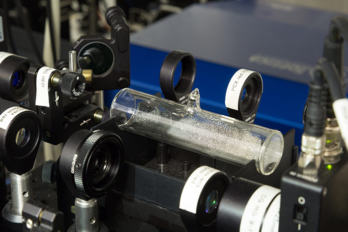 Espectroscopi d’absorció saturada. Institut de Ciències Fotòniques (ICFO) | Miquel Taverna