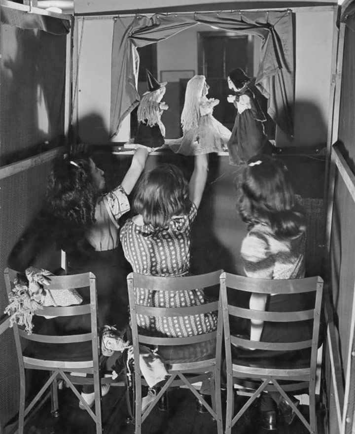 Muhlenberg. The puppet play, 1949